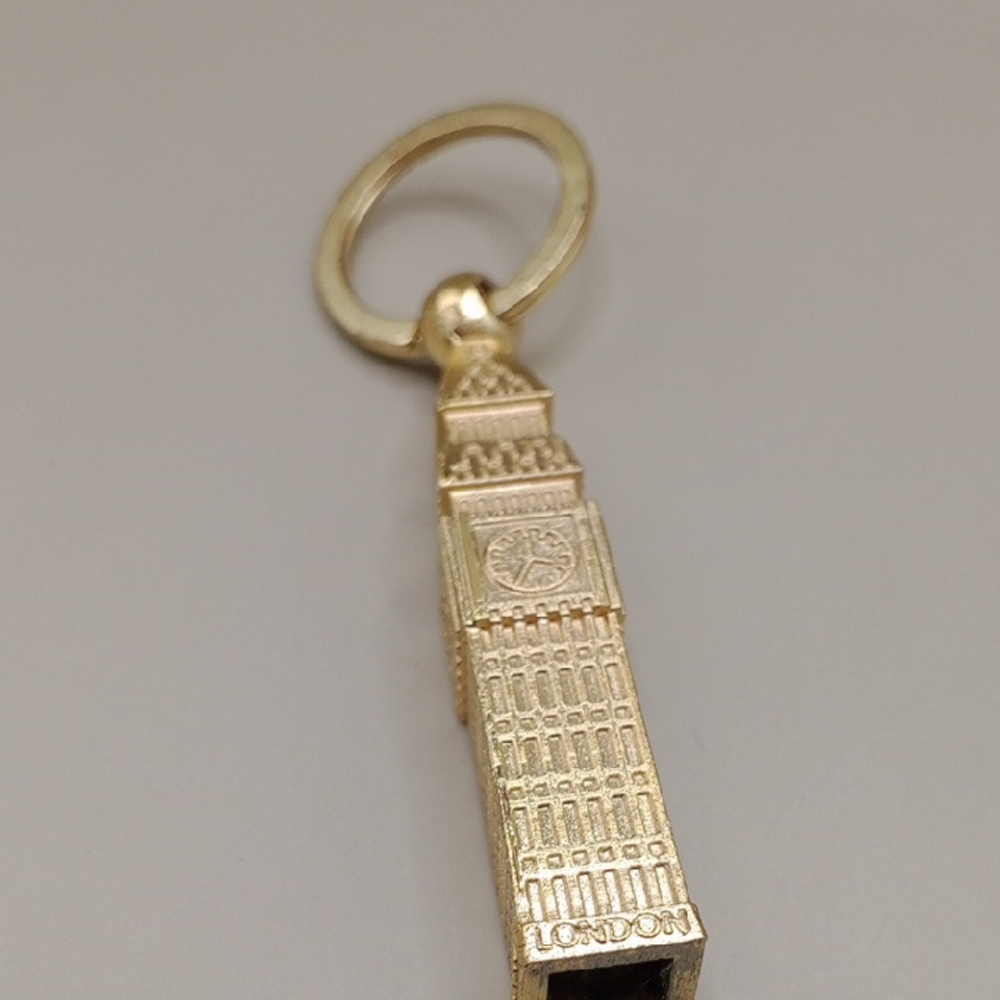 Gold Keychain Accessory From London - Picture 3 of 3